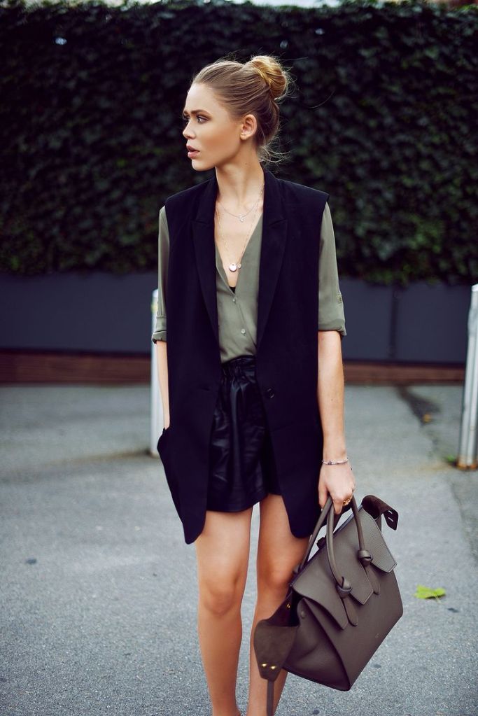 sleeveless blazer trend
