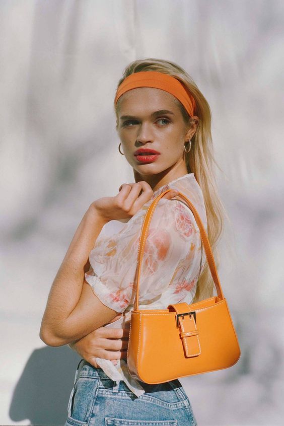 urban_outffiters_baguette_bag